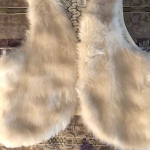 Beige fur vest